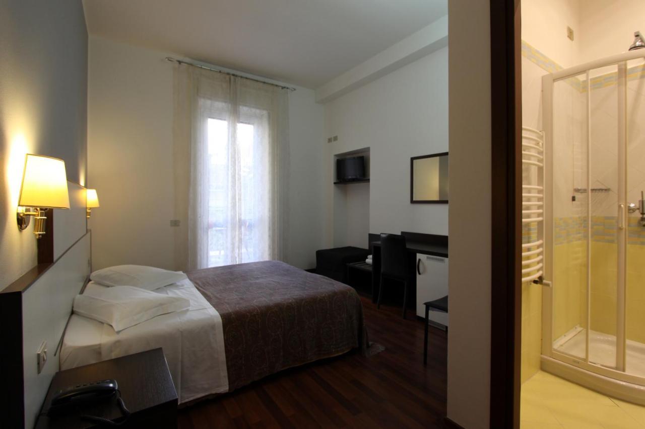 Lux Hotel Durante มิลาน ภายนอก รูปภาพ
