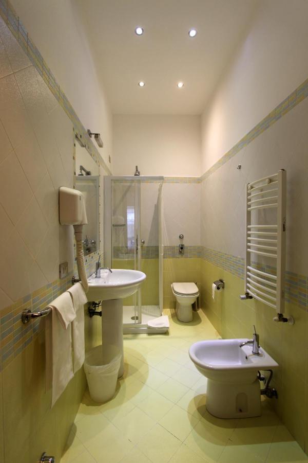 Lux Hotel Durante มิลาน ภายนอก รูปภาพ
