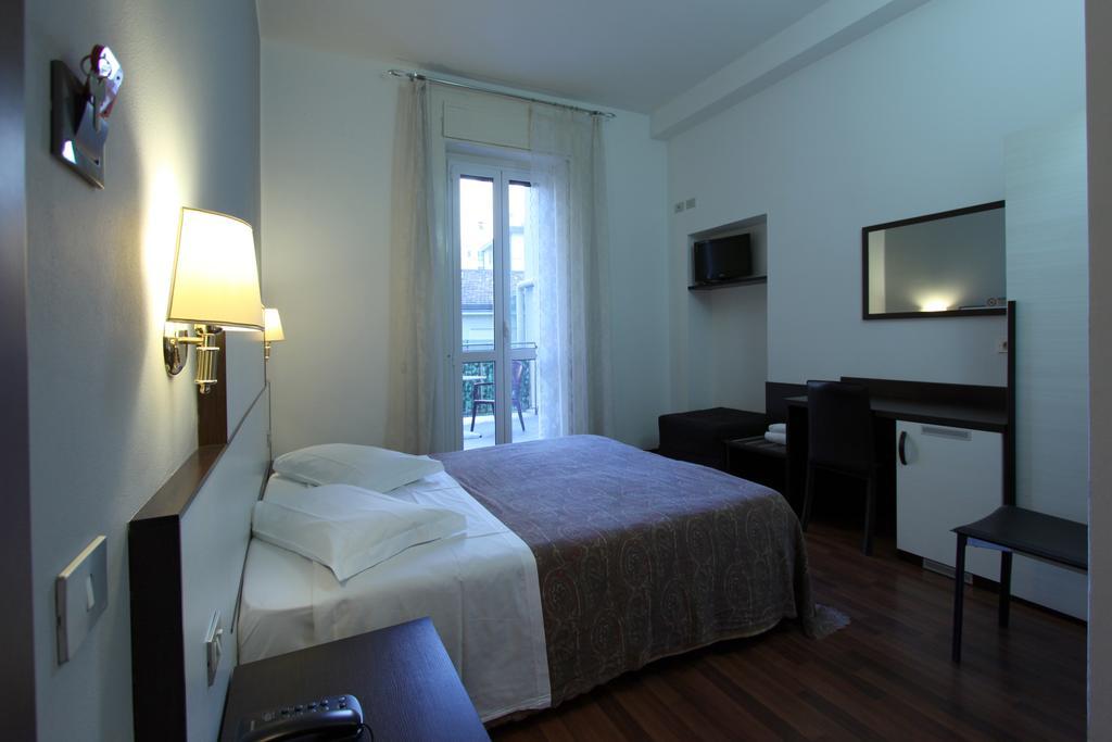 Lux Hotel Durante มิลาน ภายนอก รูปภาพ