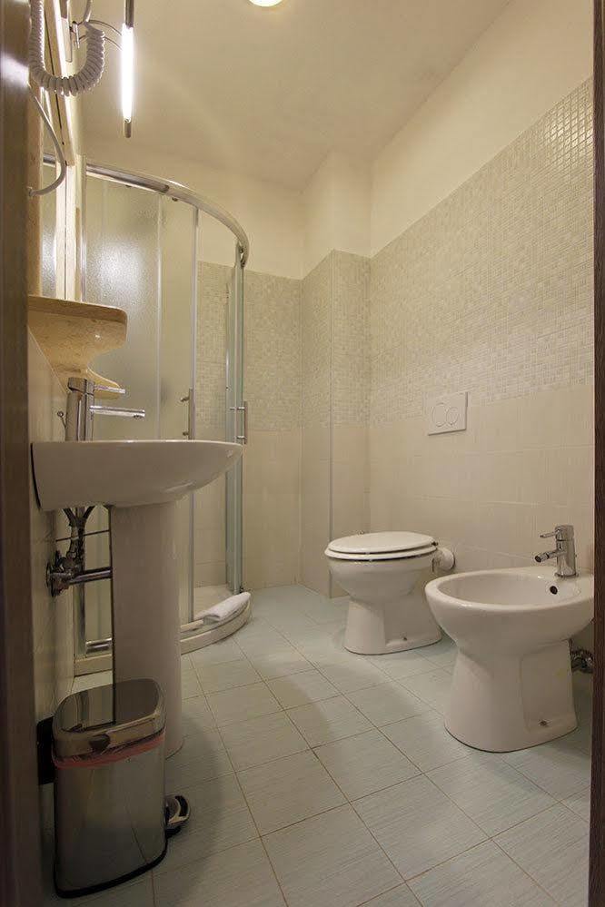 Lux Hotel Durante มิลาน ภายนอก รูปภาพ